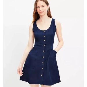 Loft. Size 0. Navy Blue Linen Scoop neck dress